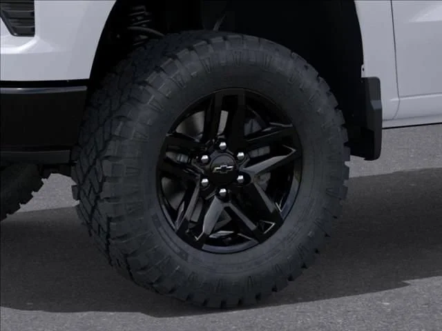 New 2026 Summit White Chevrolet Custom Trail Boss image 9