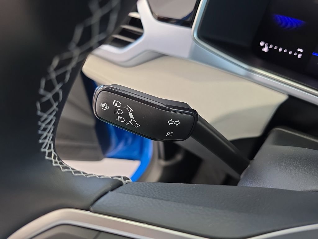 New 2026 Blue Volkswagen 1.5T SE image 18