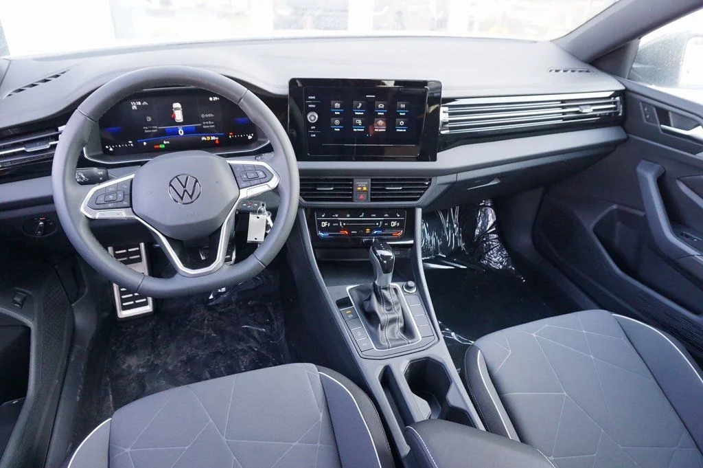New 2026 White Volkswagen 1.5T Sport image 13