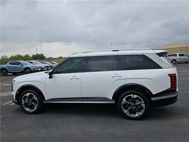 New 2027 Creamy White Pearl Hyundai Limited image 2