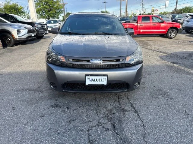 Used 2010 Gray Ford SES image 9