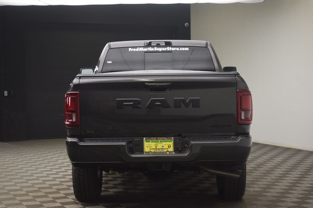 New 2026 Granite Crystal Metallic Clear-Coat Exterior Paint RAM Laramie image 13