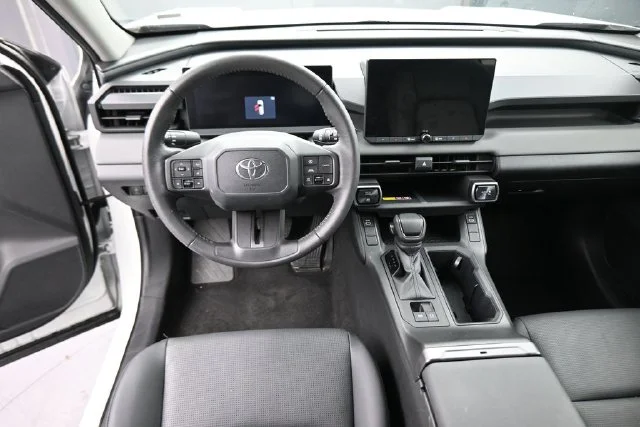 Used 2026 White Toyota XLE Premium image 20
