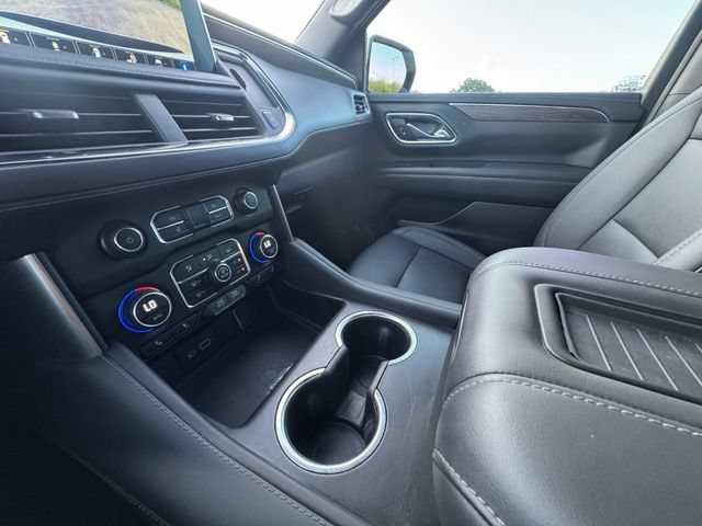 Used 2023 Summit White Chevrolet LT image 10