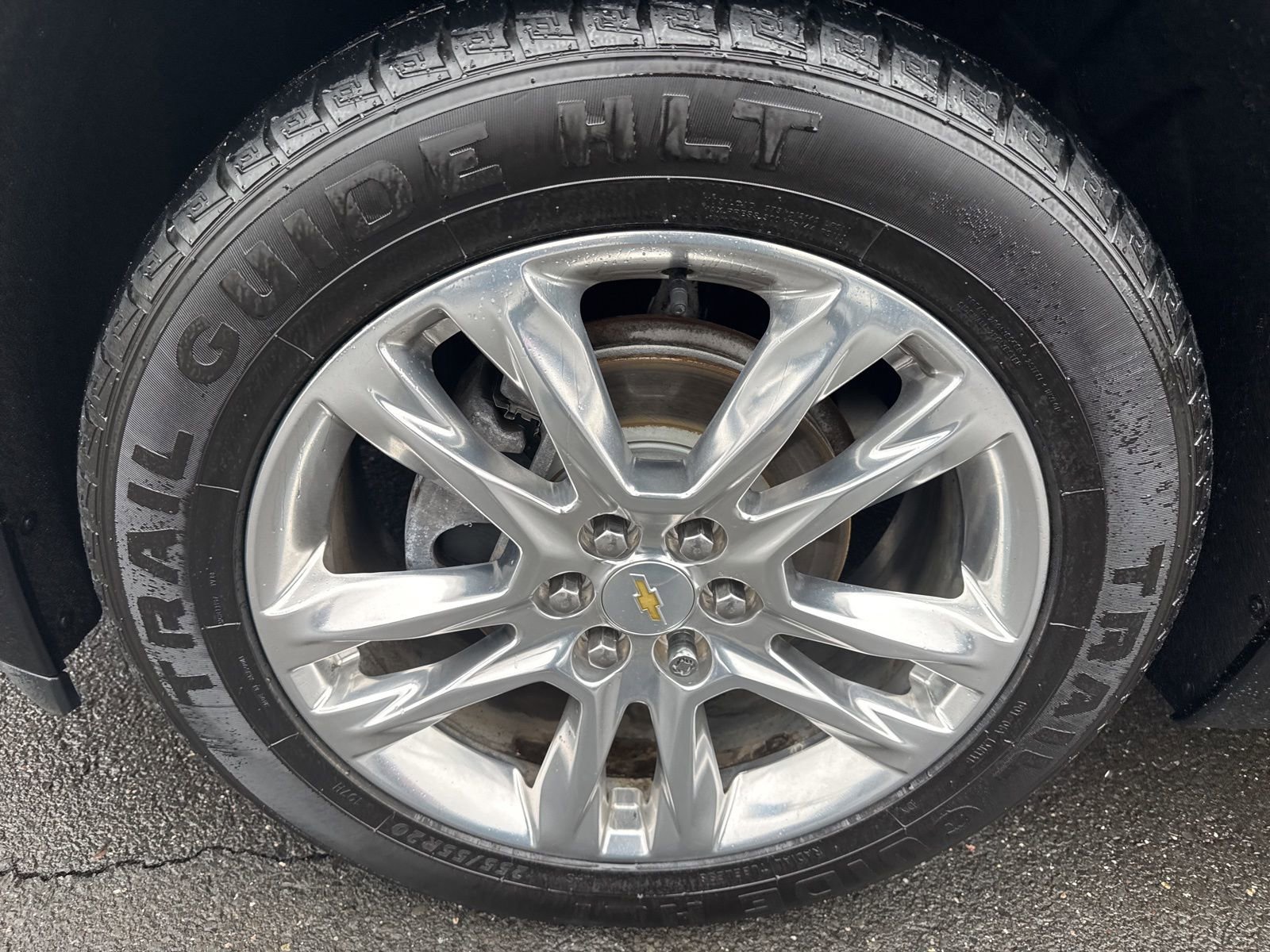 Used 2019 Mosaic Black Metallic Chevrolet High Country image 11