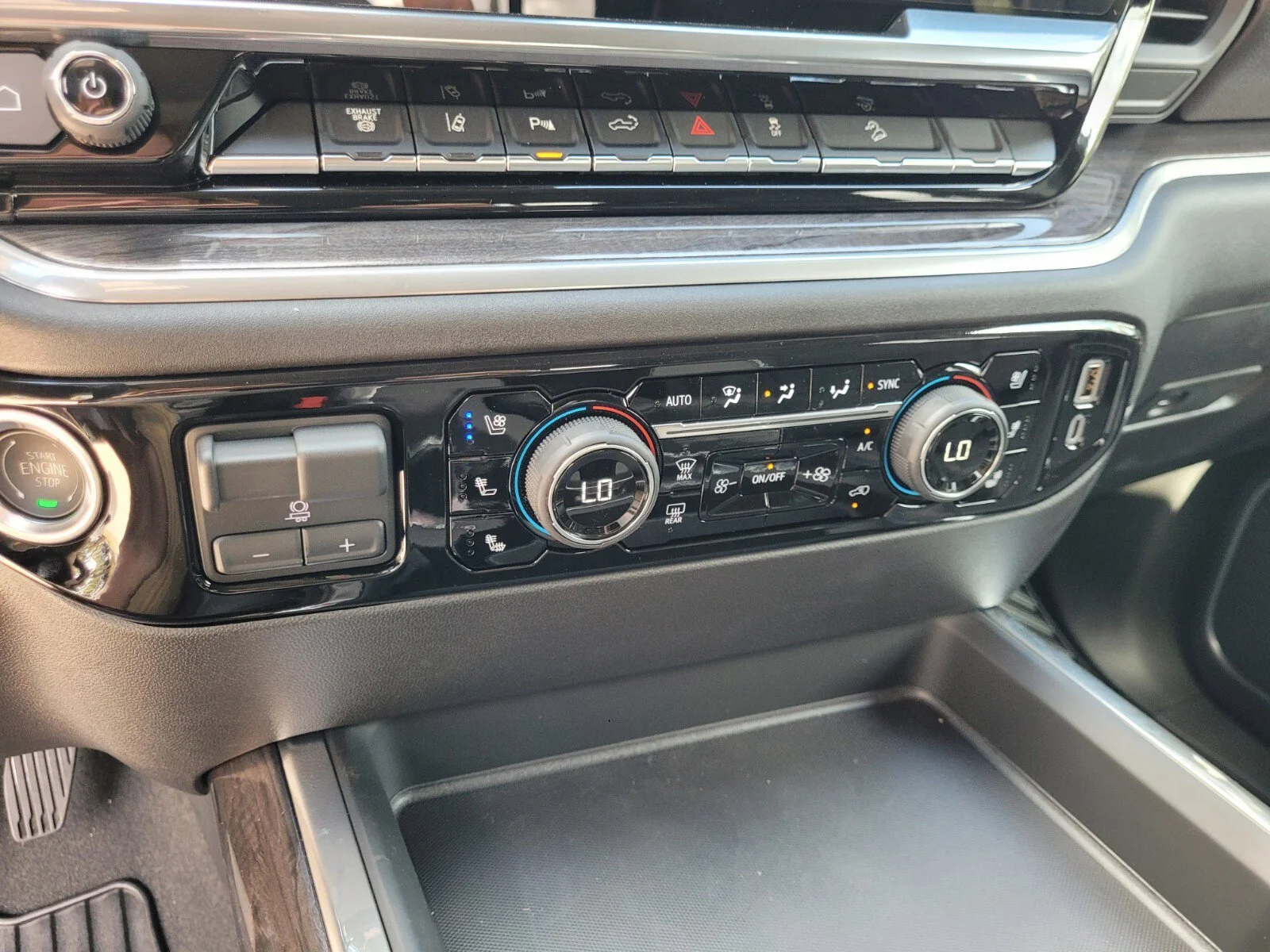 2026 Chevrolet Silverado 2500 HD LTZ - Photo 30