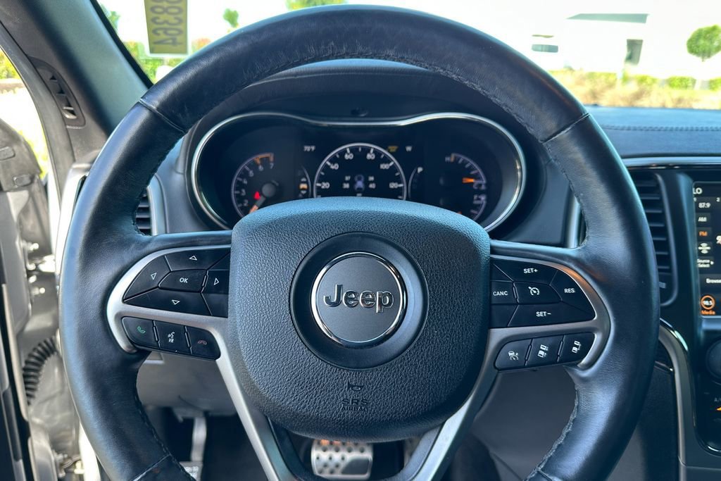 Used 2018 Silver Jeep High Altitude image 14