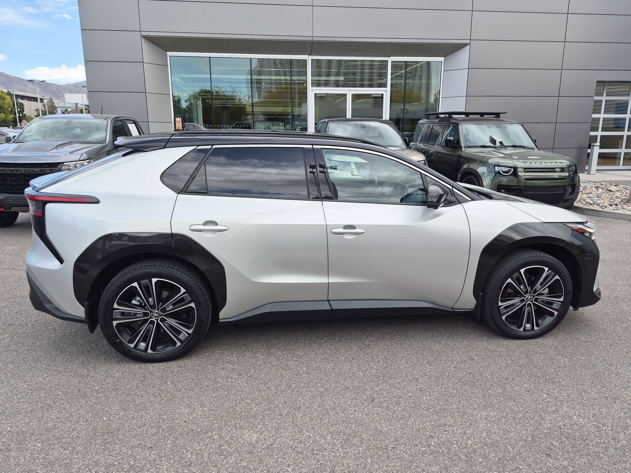 Used 2023 Silver Metallic Toyota XLE image 2