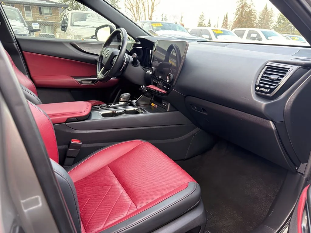Used 2022 Atomic Silver Lexus Luxury image 23