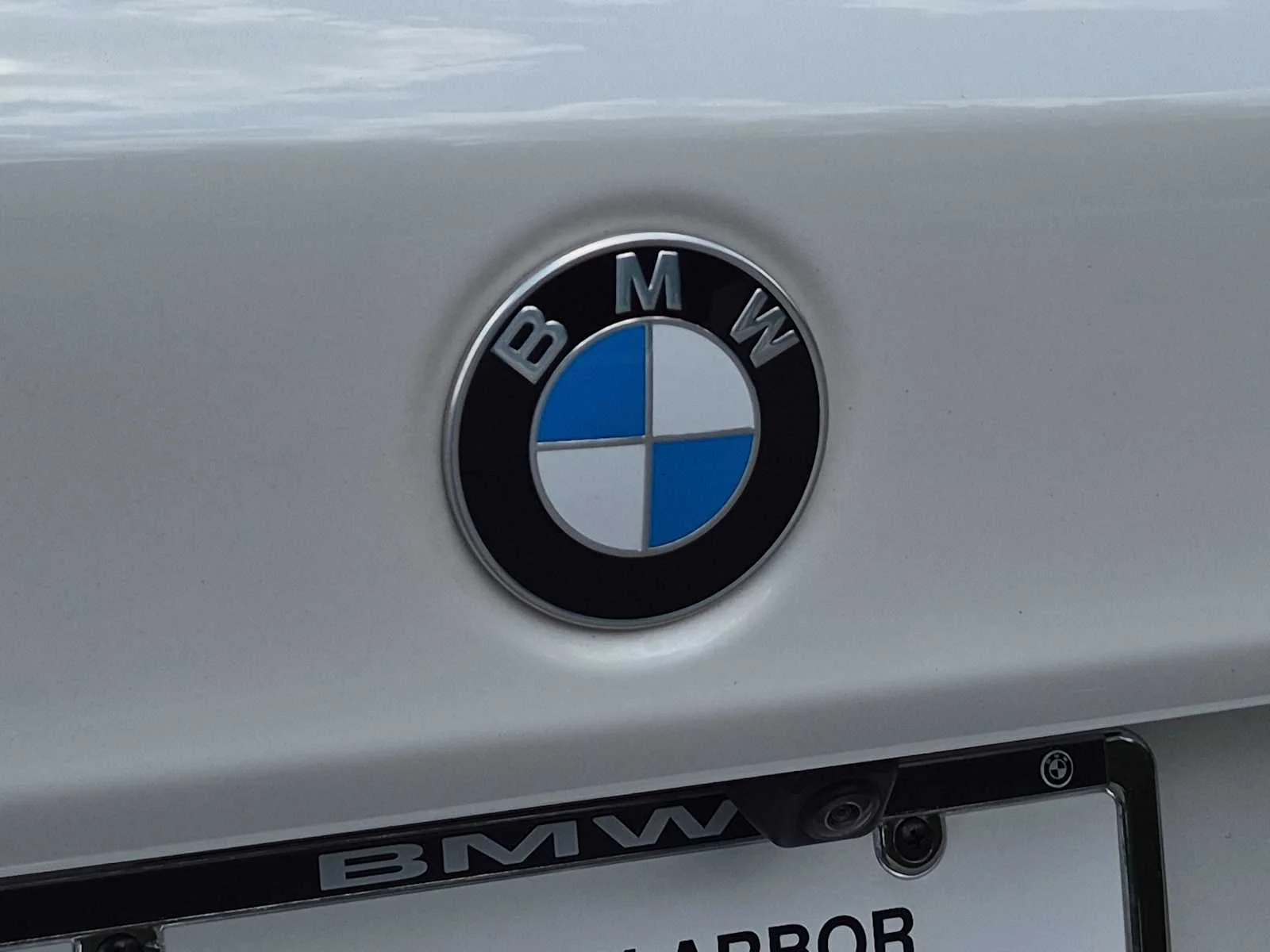 Certified Used 2023 Mineral White Metallic BMW 540i xDrive image 11