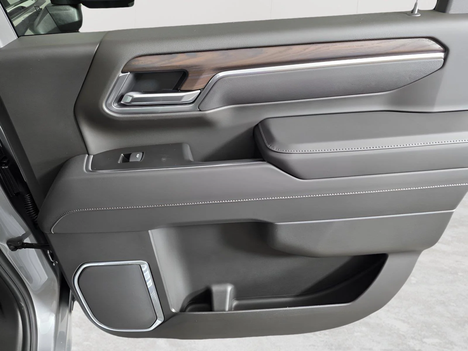 2026 GMC Sierra 2500HD SLT - Photo 23