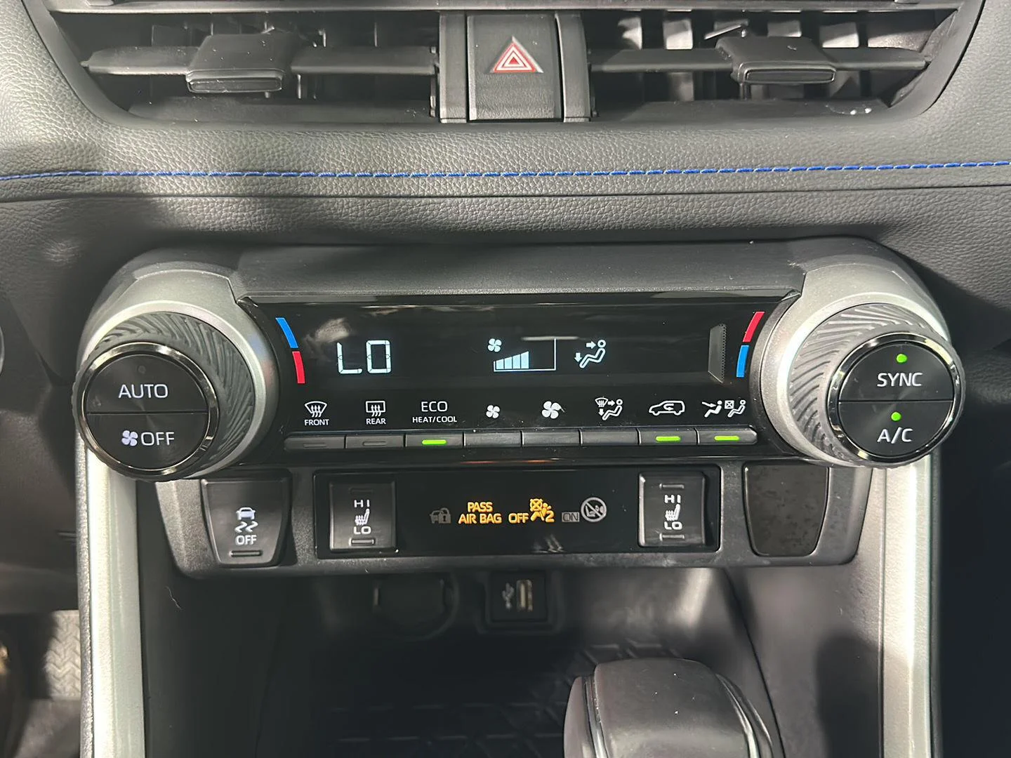 Used 2024 Wind Chill Pearl Toyota Hybrid SE image 17
