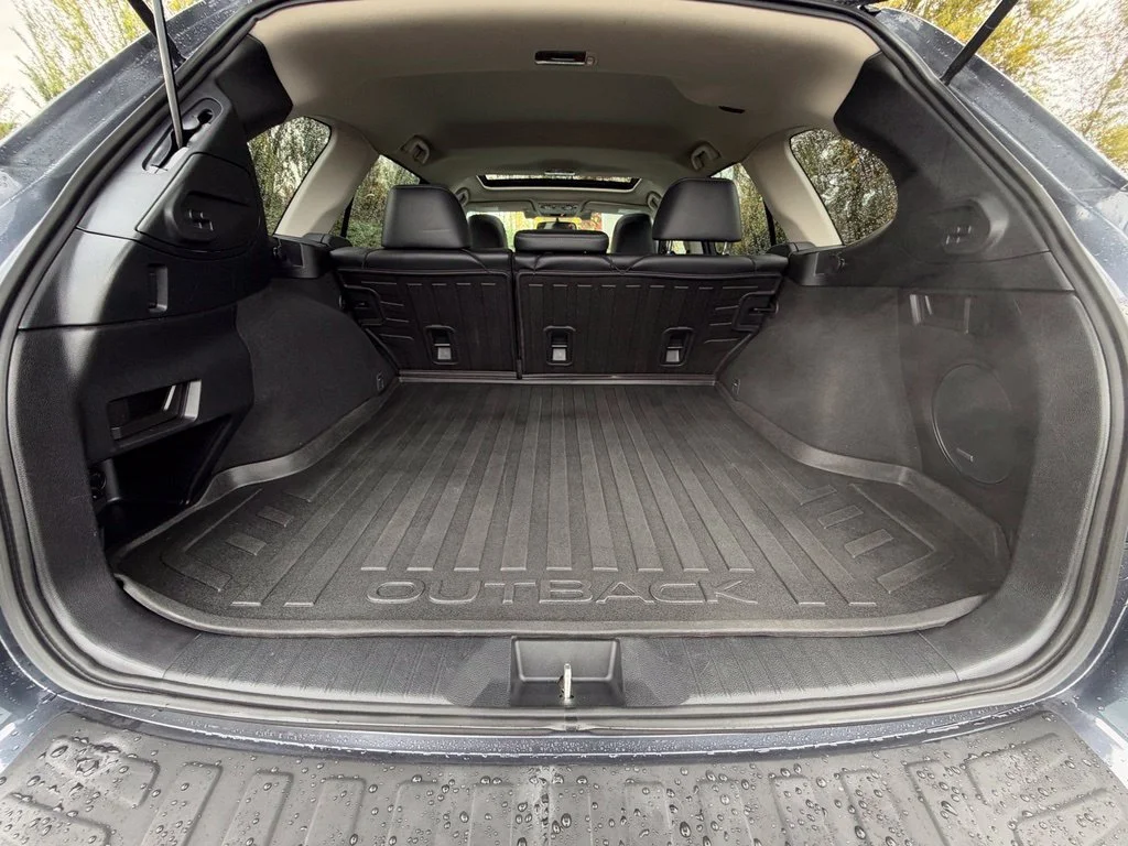 Used 2016 Carbide Gray Metallic Subaru 3.6R image 10