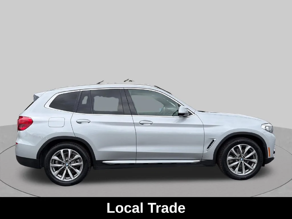 Used 2019 Silver BMW xDrive30i image 7