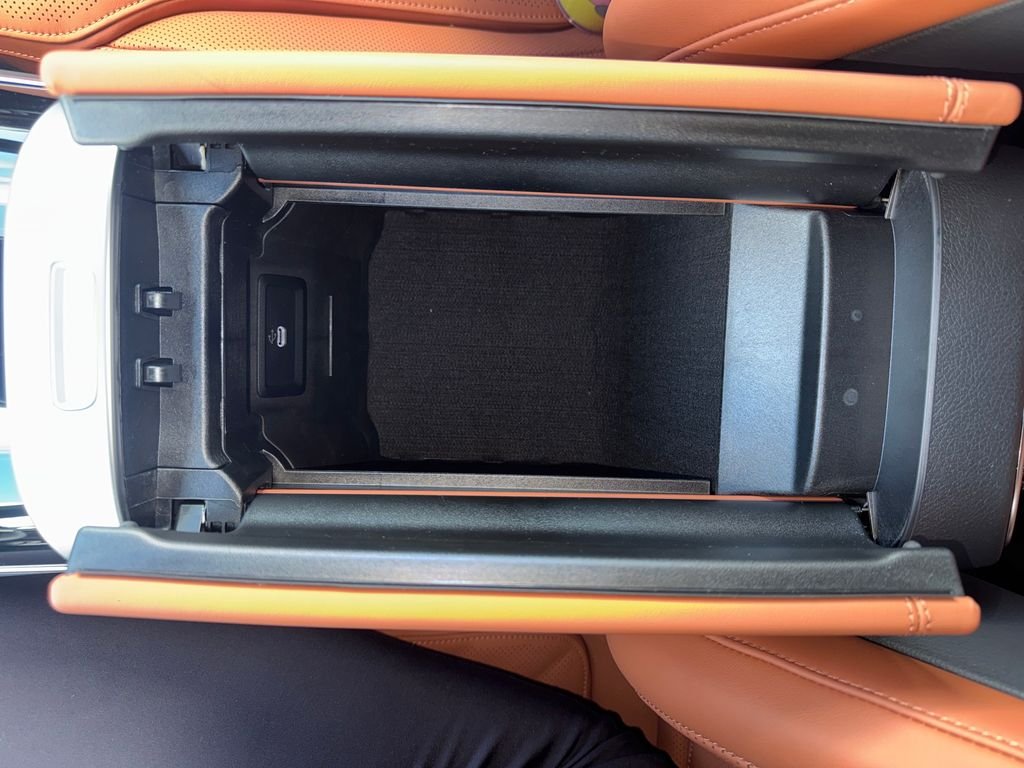 New 2026 Obsidian Black Metallic Mercedes-Benz GLC 300 image 11