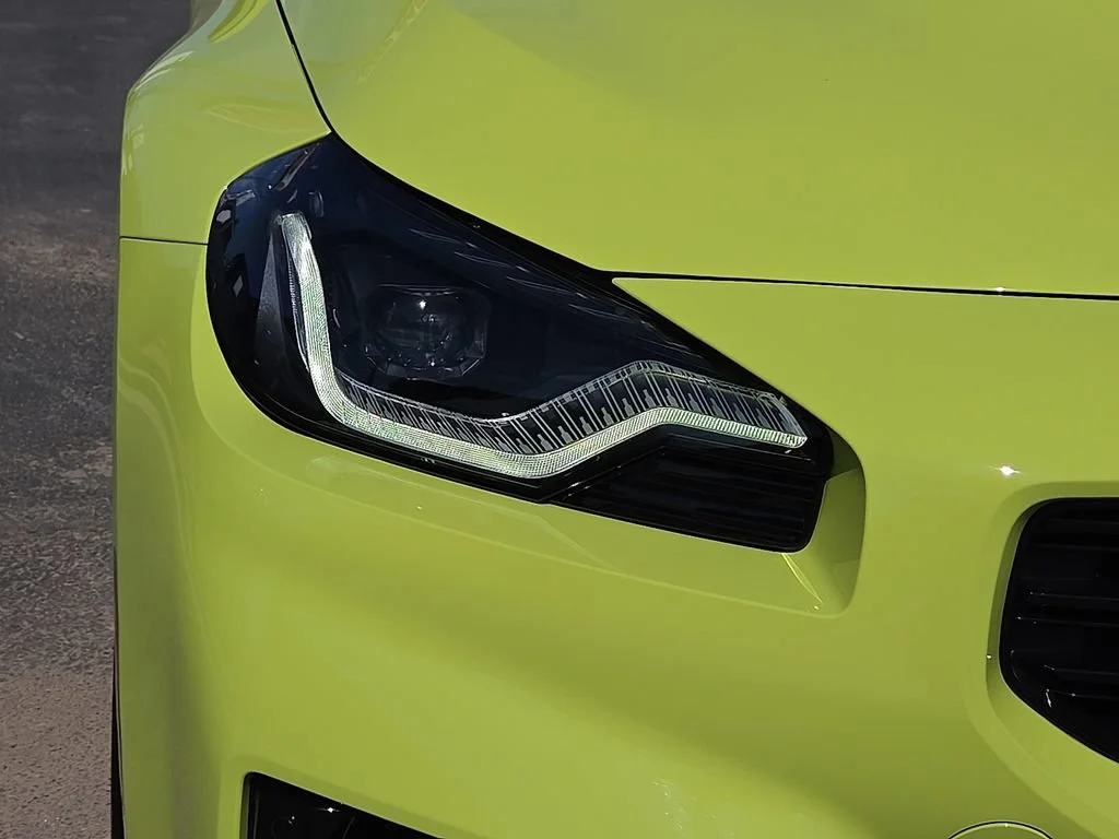 Used 2025  BMW NA image 7