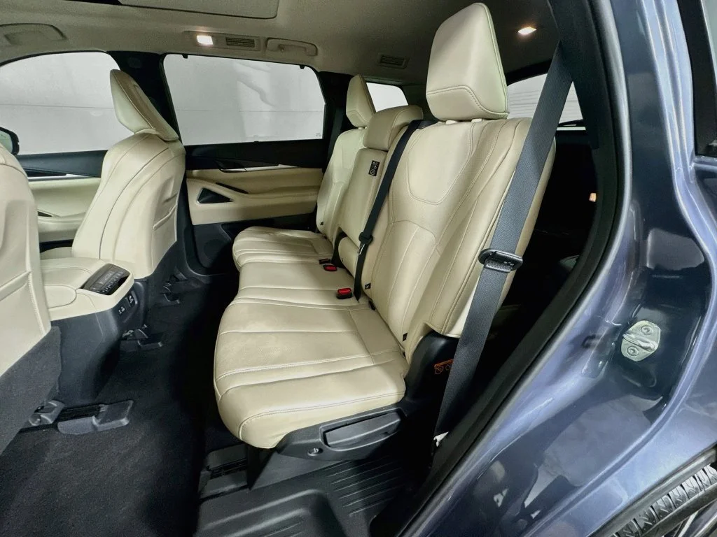 Certified Used 2023 Blue INFINITI Sensory image 33