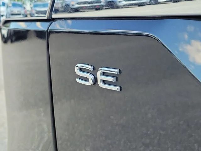 2024 Volkswagen Atlas SE w/Tech - Photo 6