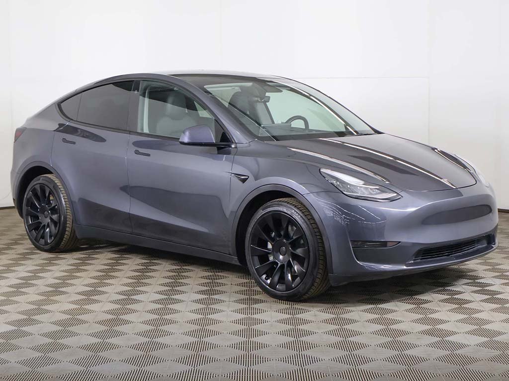 Used 2023 Tesla Model Y Long Range with VIN 7SAYGDEE2PA076194 for sale in Streetsboro, OH