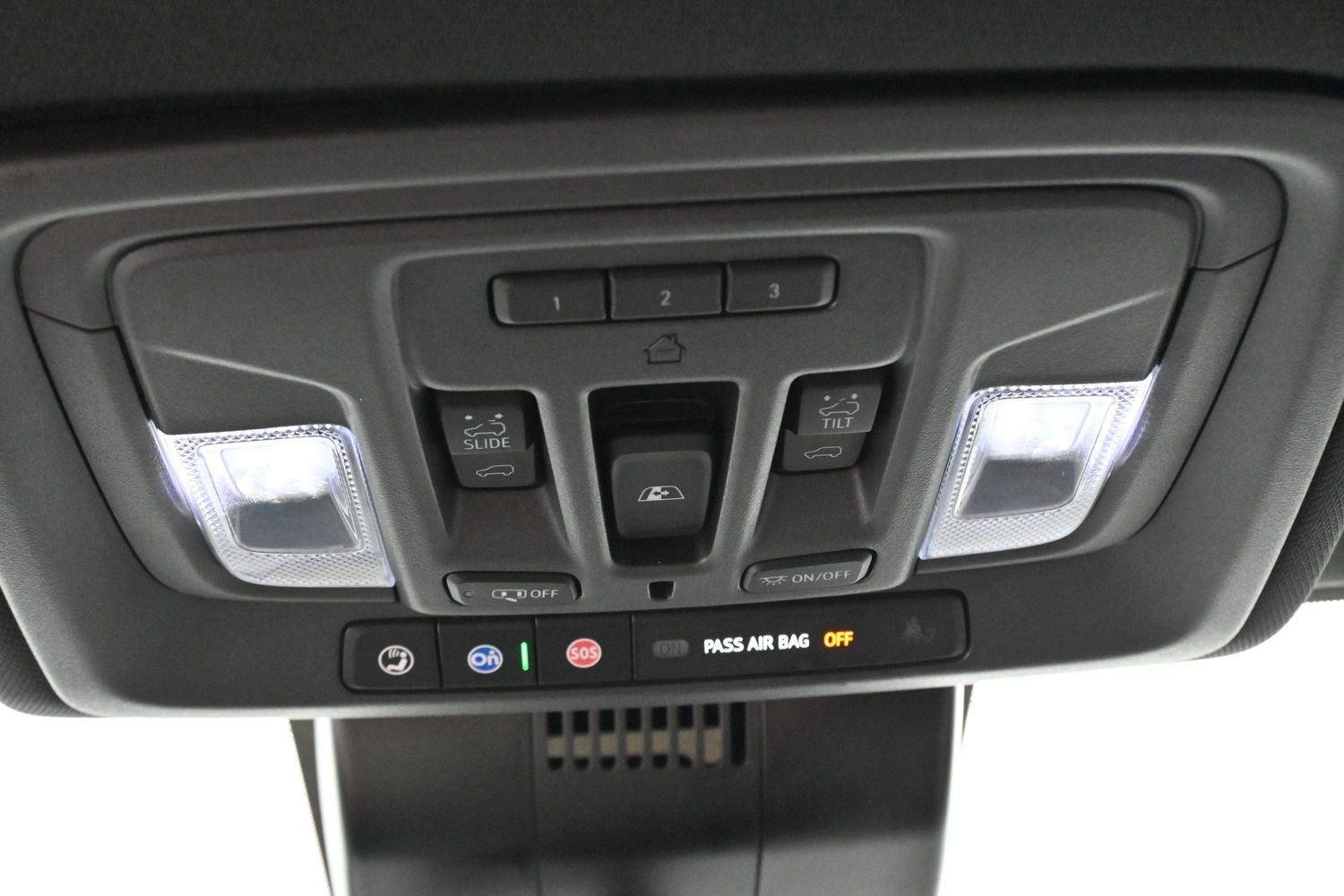 Used 2024 Onyx Black GMC AT4 image 27