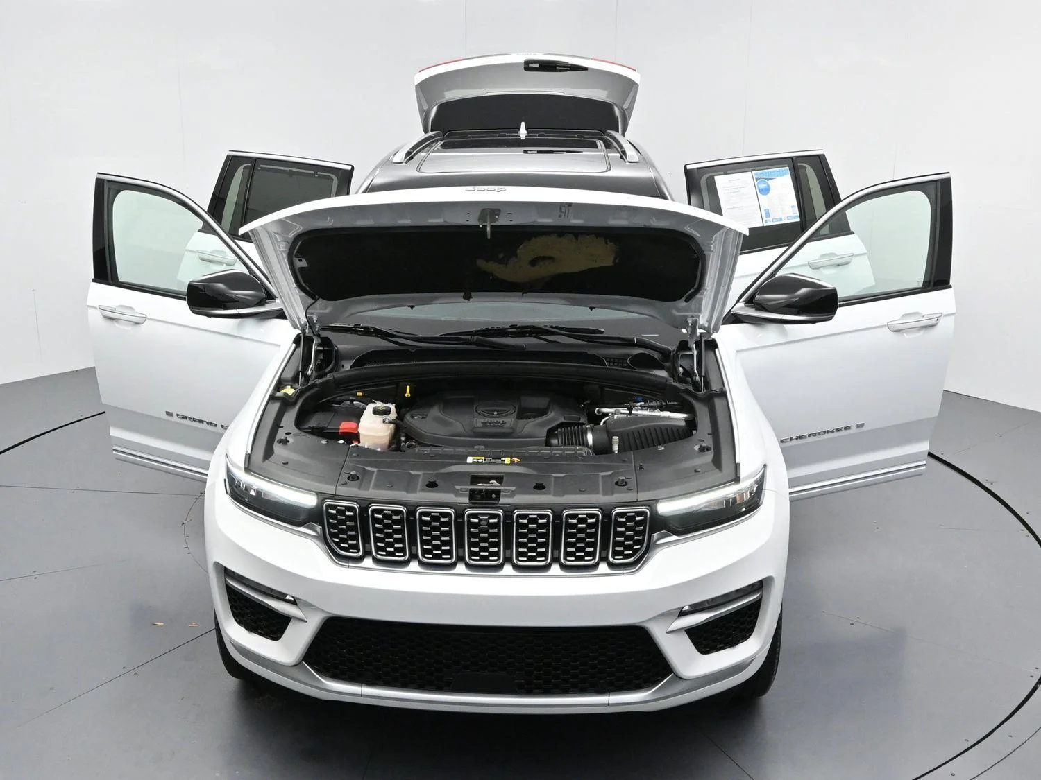 Used 2022 White Jeep Summit image 49