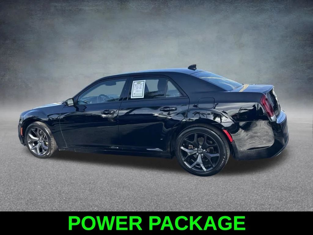 Used 2021 Black Chrysler Touring image 8