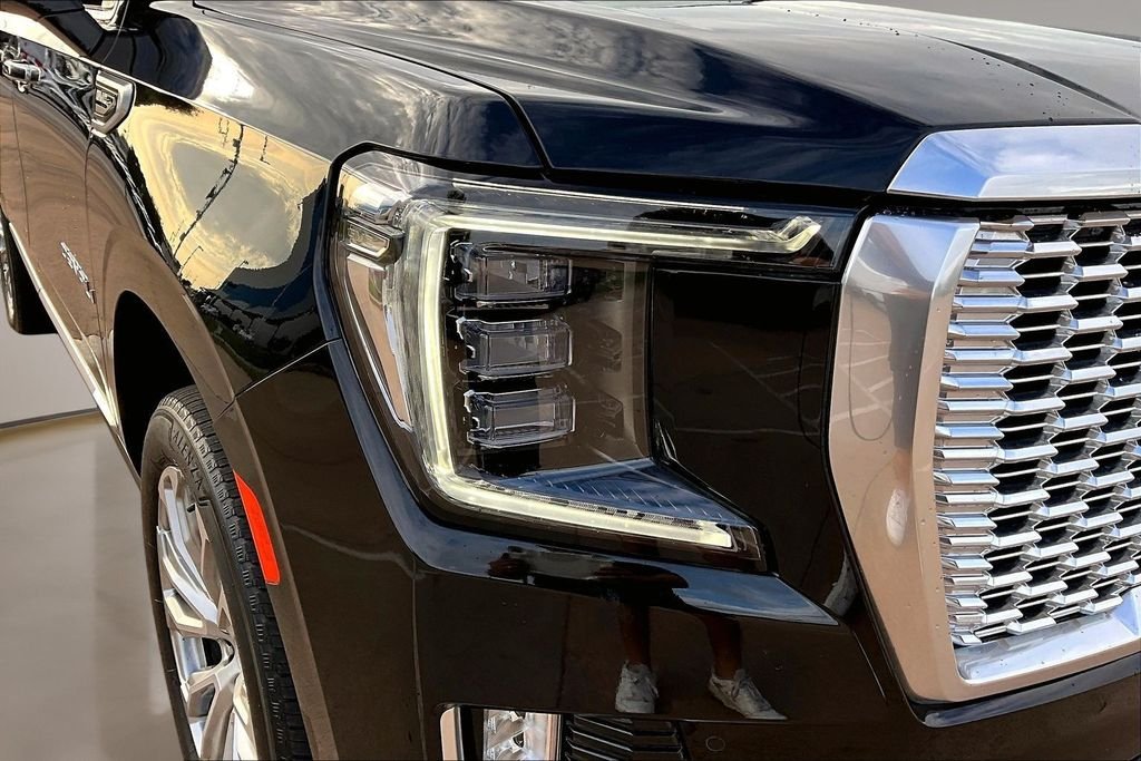 Used 2024 Black GMC Denali image 31