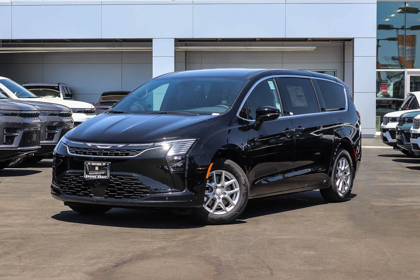 2027 Chrysler Pacifica Select