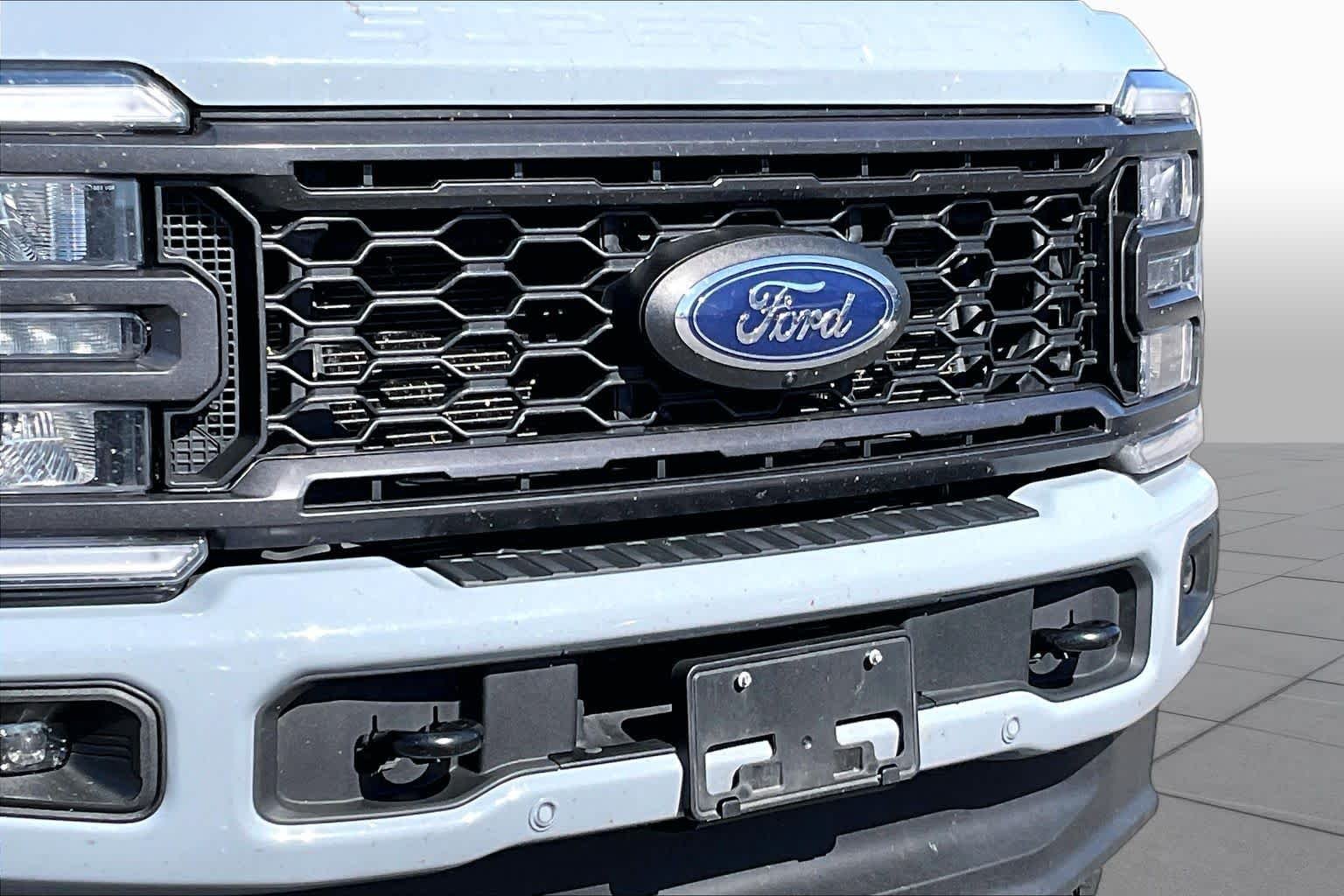 Certified Used 2024 Glacier Gray Metallic Ford LARIAT image 27