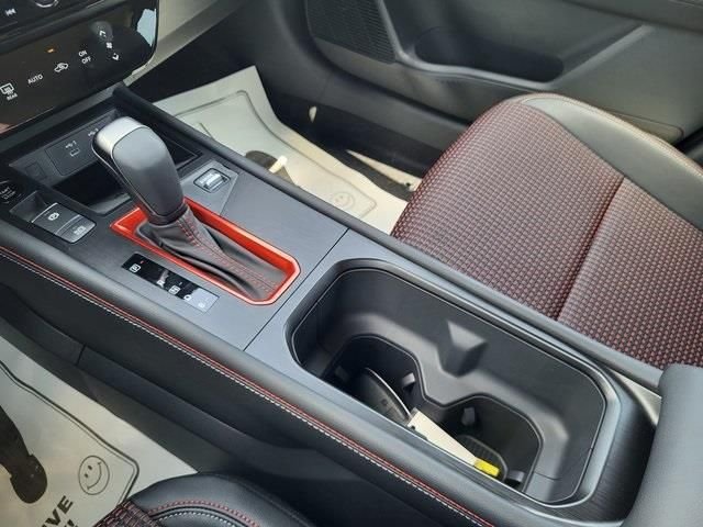 2025 Nissan Kicks SR - Photo 17