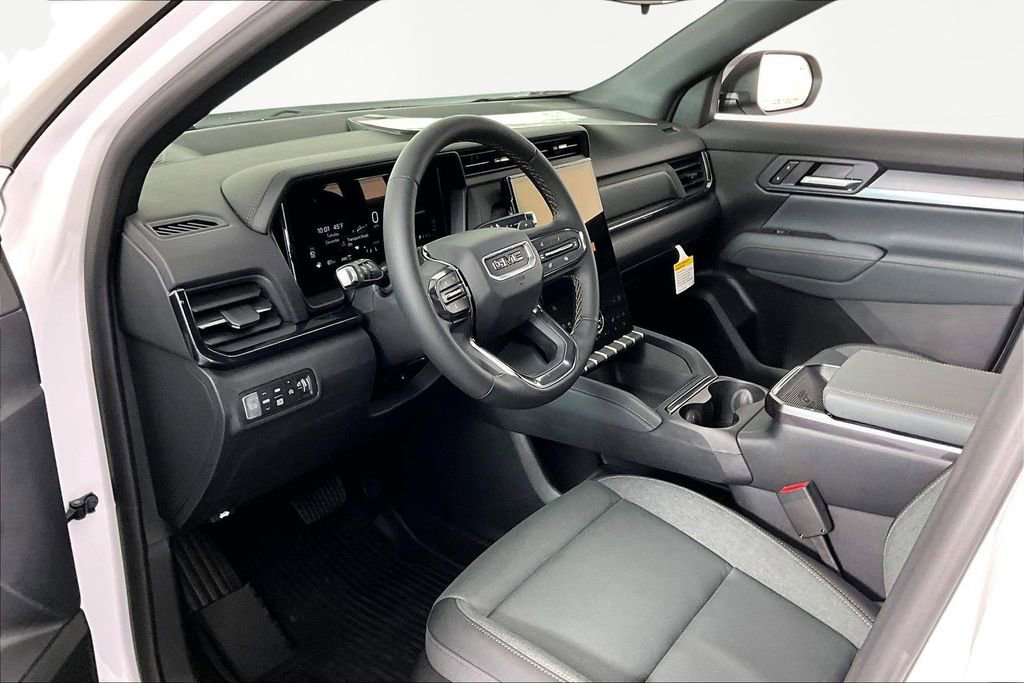 2026 GMC Terrain AT4 - Photo 8
