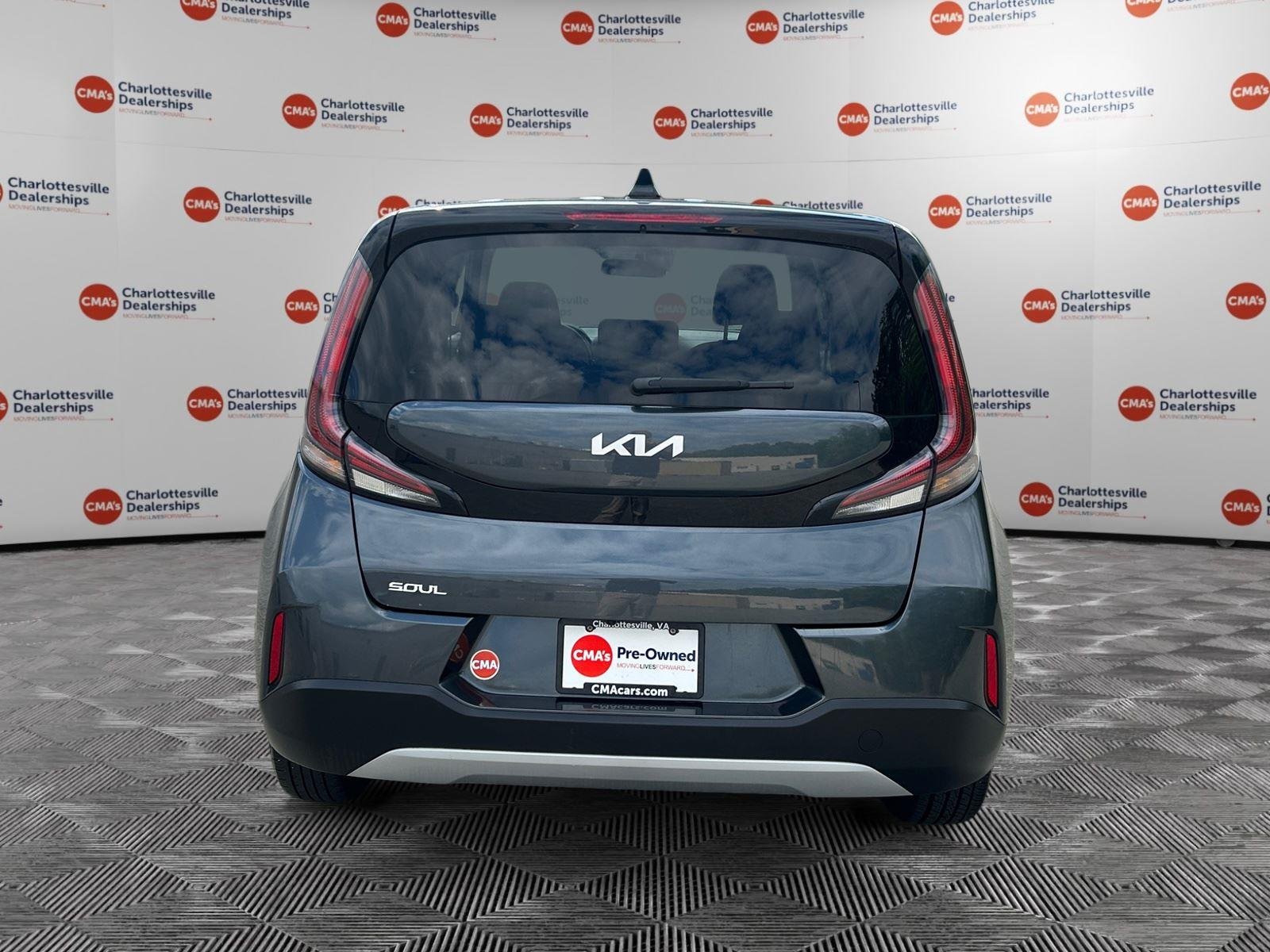 Used 2023 Gravity Gray Kia LX image 4