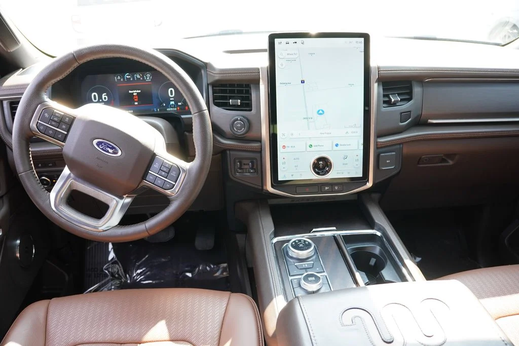 Used 2023 White Ford King Ranch image 21