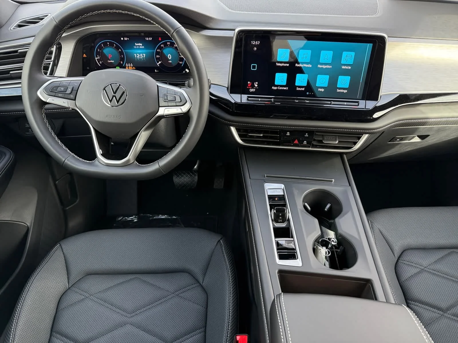 2026 Volkswagen Atlas Cross Sport SE - Photo 11