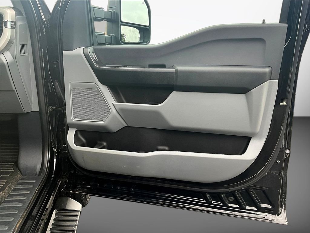 Used 2025 Black Ford XL image 23
