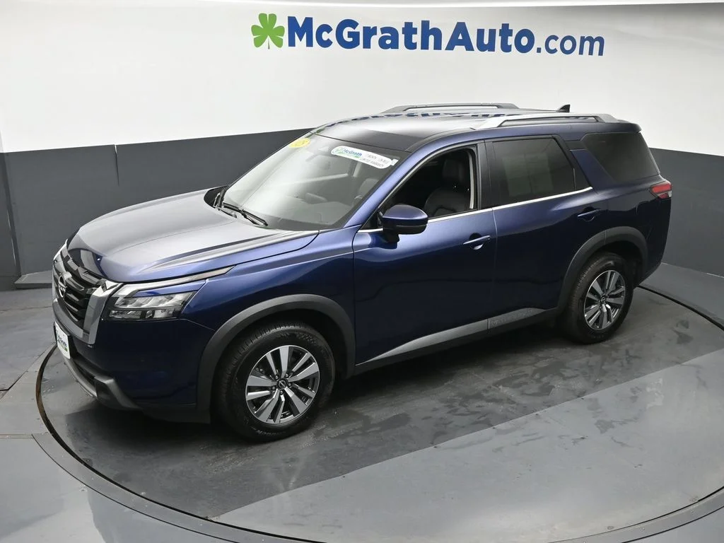 Used 2025 Blue Nissan SL image 22