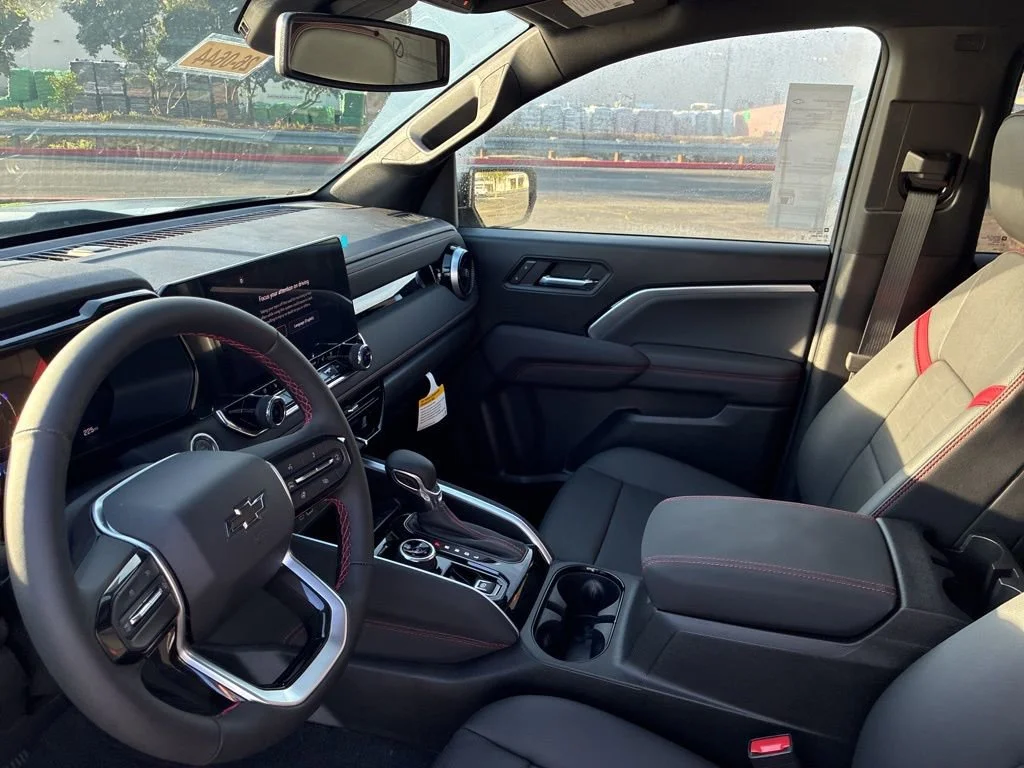 2026 Chevrolet Colorado Z71 - Photo 13