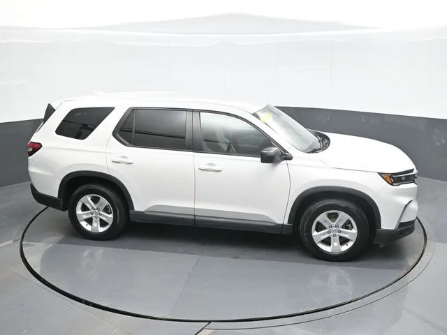 Used 2023  Honda LX image 16