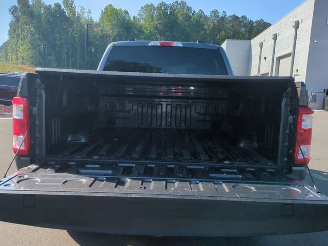 Used 2022 Gray Ford XL image 23