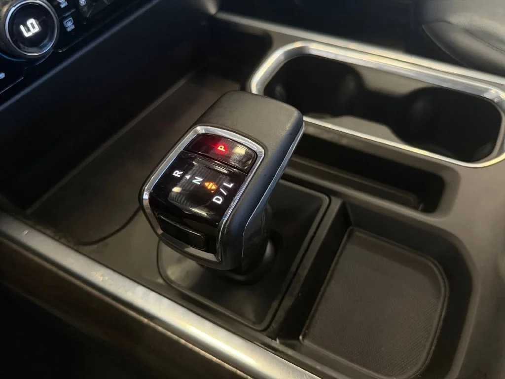Used 2023 IRIDESCENT PEARL TRICOAT Chevrolet LTZ image 35