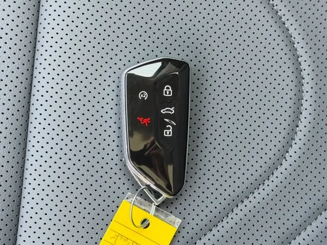 New 2026 Deep Black Pearl Volkswagen 2.0T SE image 16