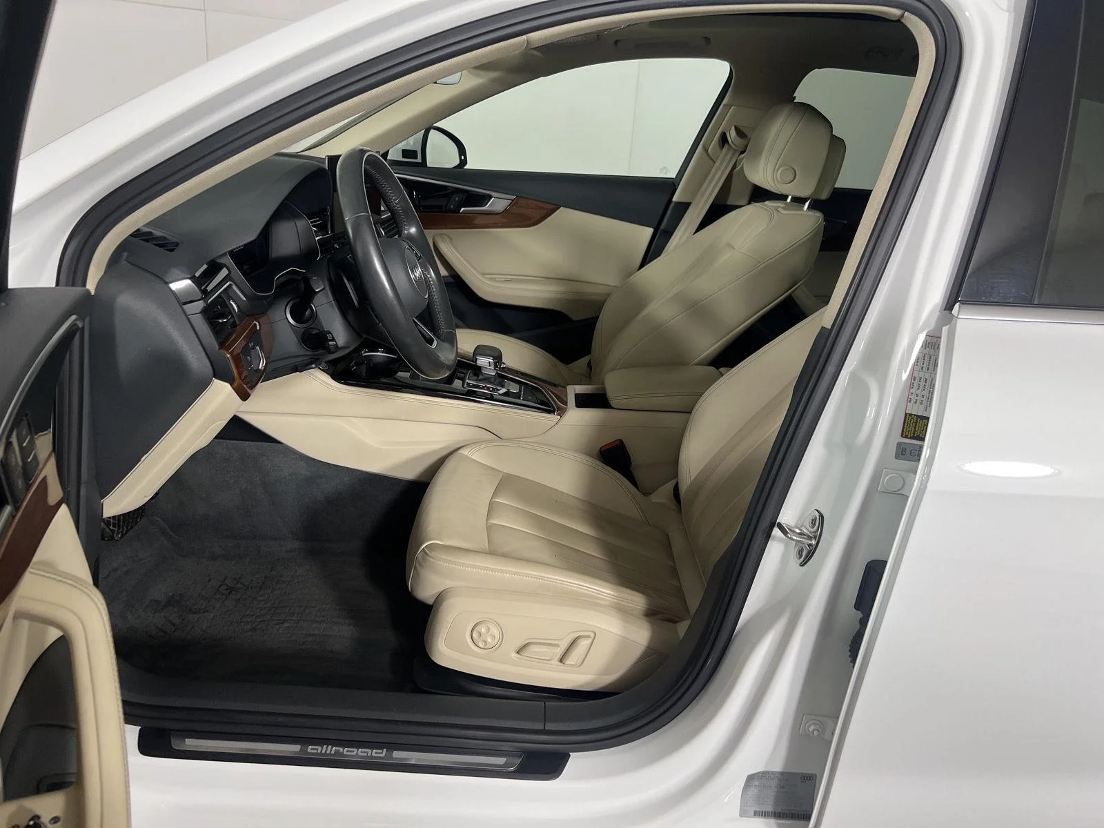 Used 2020 Ibis White Audi Premium Plus image 14