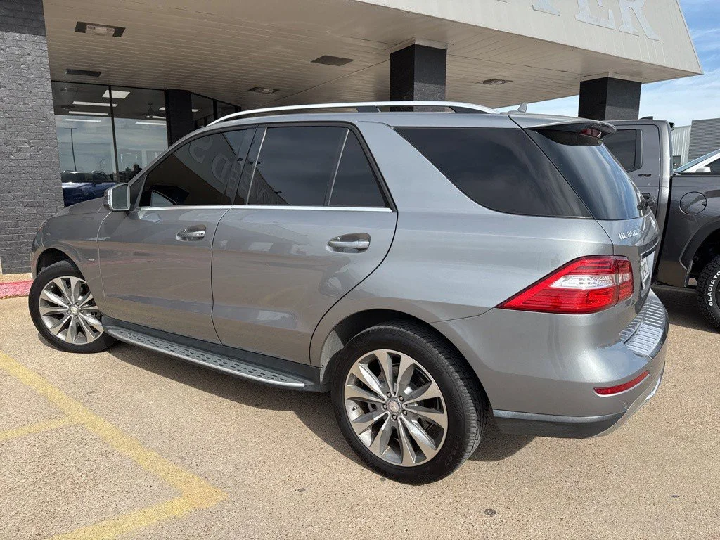 Used 2012 Silver Mercedes-Benz ML 350 image 3