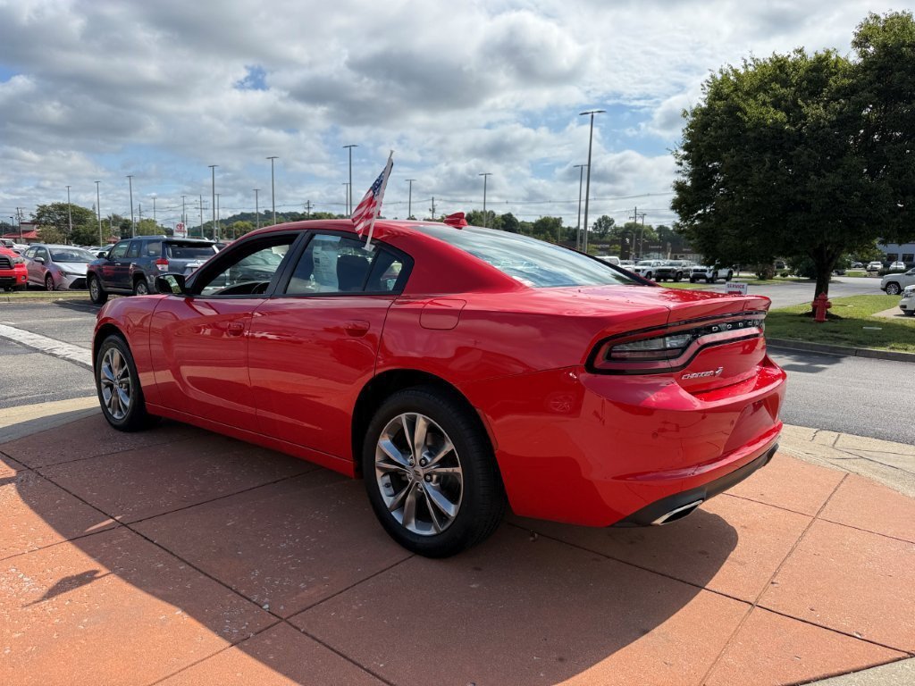 Used 2023 Red Dodge SXT AWD image 4
