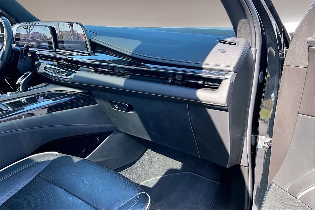 2024 Cadillac Escalade Sport - Photo 16