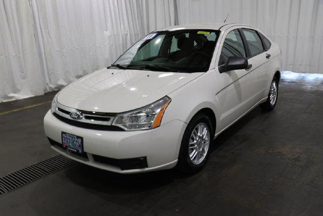 Used 2011 White Ford SE image 6