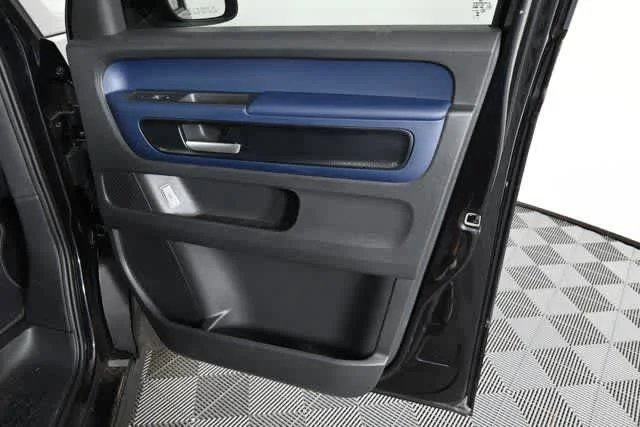 2025 Volkswagen ID. Buzz PRO S - Photo 13