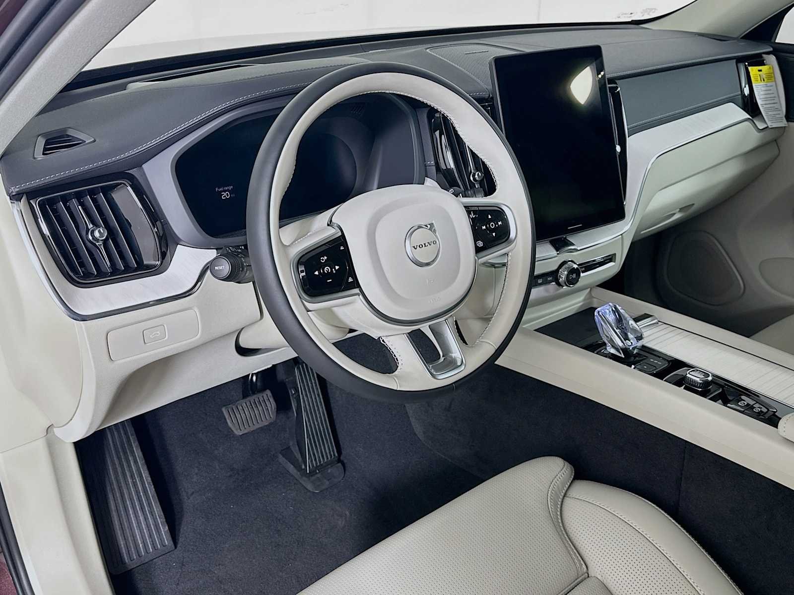 New 2026 Mulberry Red Volvo Ultra image 9