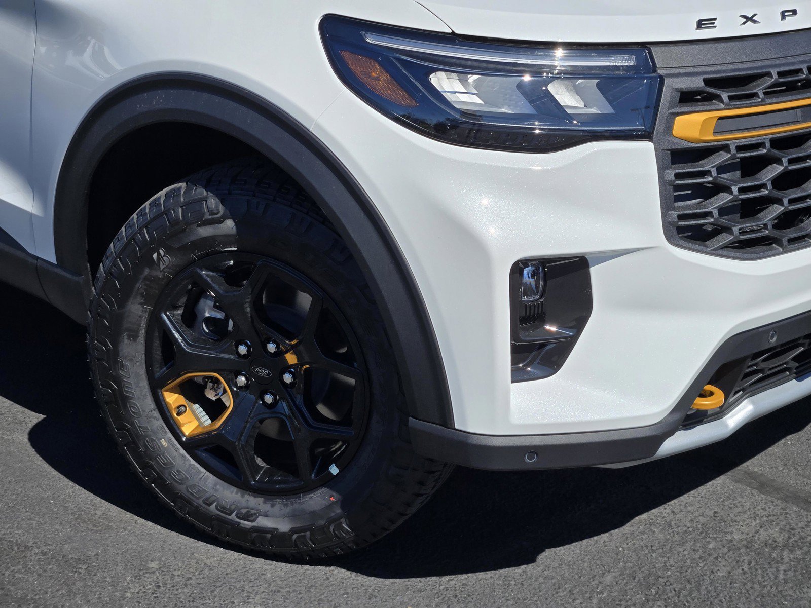 New 2026 Star White Metallic Tri-Coat Ford Tremor® image 6