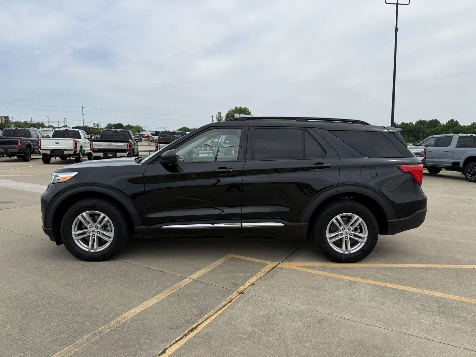 Used 2024 Agate Black Ford XLT image 5